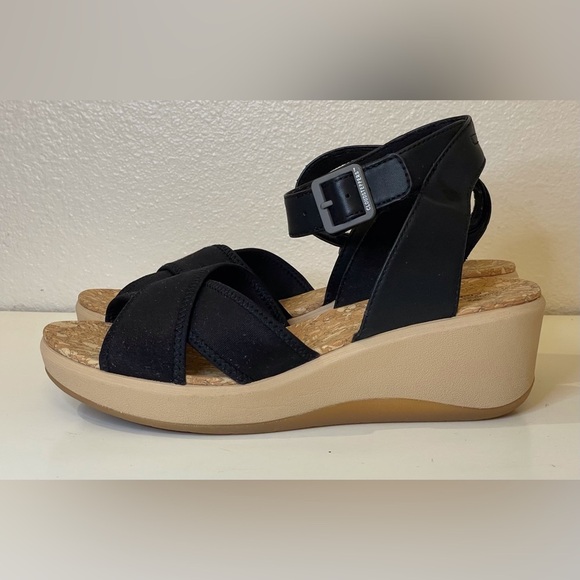 Clarks Women's Step Cali Coast Wedge Black Sandals Size 10 M - Picture 3 of 10